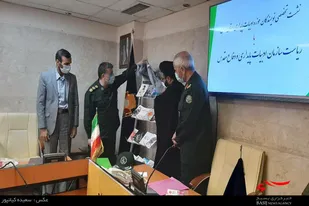 رونمایی از ۲۰ کتاب در باغ موزه دفاع مقدس همدان