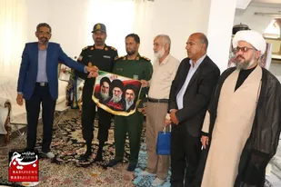 دیدار مسئولان فهرج با خانواده شهید شهمرادزاده به مناسبت سالروز آزادسازی خرمشهر +تصاویر