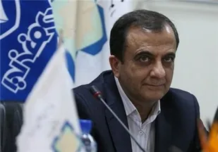 یکه&zwnj;زارع:لطفاً به صنعت خودرو حمله نکنید