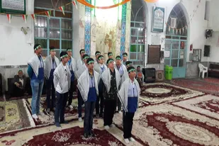 برگزاری جشن انقلاب در روستای نظام آباد رزن