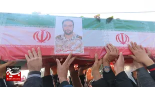 تشییع پیکر شهید والامقام سرهنگ پاسدار محسن رضایی در شهر زیار استان اصفهان