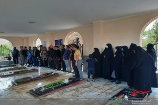 گلزار شهدا روستا افتر گلباران شد