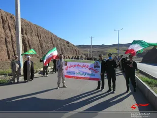 کارکنان سپاه خوی کوهپیمایی کردند