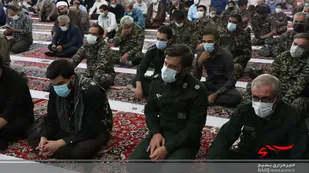 حضور پایوران و بسیجیان سپاه ناحیه نظرآباد در نماز جمعه+تصاویر