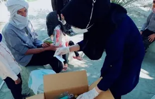اعزام تیم پزشکی به مناطق محروم بخش سندرک شهرستان میناب