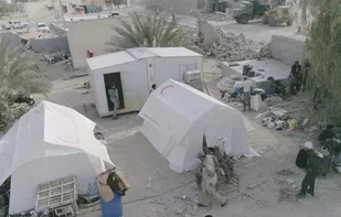 بیش از ۴۰۰ کانکس در مناطق زلزله زده غرب هرمزگان نصب شد
