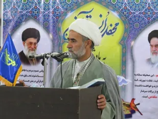 هر آنچه مشکلات برای مسلمین است ناشی از عمل نکردن به قرآن است