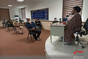 ازدواج برکات فراوانی را برای جوانان به همراه دارد