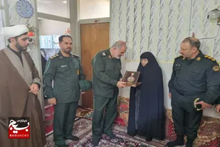 دیدار سردار مجیدی با خانواده شهید &laquo;عسگر سلگی&raquo; در نهاوند