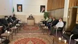 مسئولان با امیدآفرینی مشارکت بیشتر مردم را در انتخابات فراهم کنند