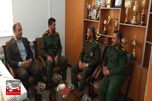 دیدار فرمانده سپاه ناحیه رزن با رئیس تربیت بدنی شهرستان