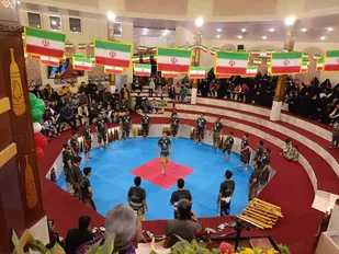 جشن دهه فجر انقلاب اسلامی در زورخانه قدس سپاه الغدیر