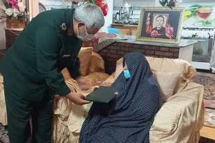 دیدار با خانواده شهداء وظیفه اخلاقی و انقلابی است