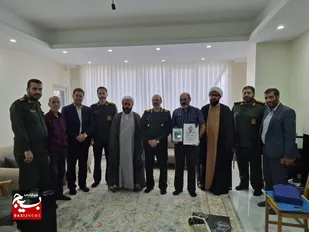 دیدار فرمانده سپاه استان البرز، با خانواده شهیدان جنگ رمضان