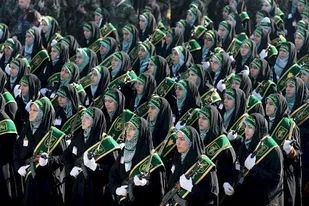 بیانیه گروه زن و خانواده بسیج جامعه زنان استان هرمزگان به مناسبت  هفته زن