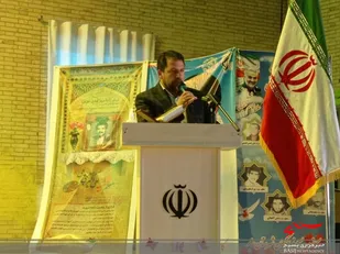 بصیرت حاج قاسم گره های بسیار بزرگی از کار نظام و انقلاب گشود