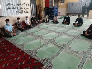 بازدید فرمانده حوزه مقاومت بسیج امام علی (ع) از پایگاه بسیج شهدای مدافع حرم