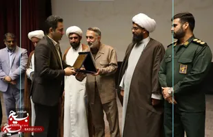 تجلیل از مدیران دستگاههای اجرایی و گروه های جهادی در زاهدان