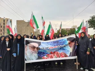 حضور گسترده دانش آموزان ملارد در راهپیمایی ۱۳  آبان