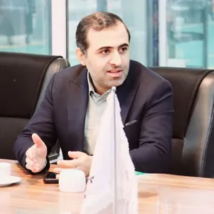 پیگیری پروژه&zwnj;های راه در جلسه نماینده شیراز با رئیس سازمان راهداری کشور