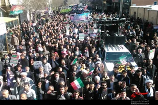 حضور باشکوه مردم کبودراهنگ در راهپیمایی ۲۲ بهمن