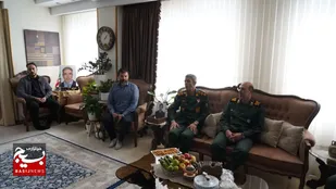 دیدار فرمانده سپاه استان البرز، با خانواده شهید حسن عباس پور&nbsp;