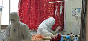 گروه&zwnj; جهادی شهدای مدافع حرم در کنار کادر درمان دزفول