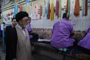 بازدید نماینده ولی فقیه در آذربایجان شرقی از کارگاه&zwnj;های تولیدی زندانیان تبریز