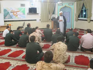 خدمت به والدین یکی از اسباب نزول برکات الهی است