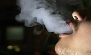 جستجوگری و کنجکاوی یکی از دلایل مهم اعتیاد در جوانان است