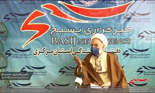هنر مردان خدا باید دفاع از ارزش های اسلامی و خدمت صادقانه به مردم باشد