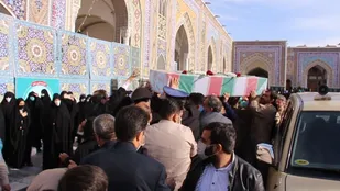 تشییع پیکر مطهر شهید مدافع امیرعلی محمدیان در حرم مطهر رضوی