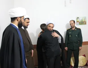 تبعیت از فرامین رهبری لازمه ولایت مداری است