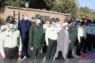 عطر افشانی گلزار شهدای گلپایگان