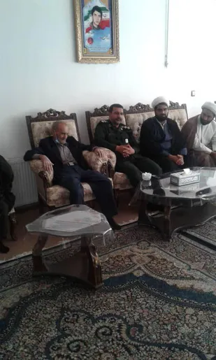 فرمانده ناحیه مقاومت بسبج شهید الله دادی با خانواده شهدا دیدار کرد