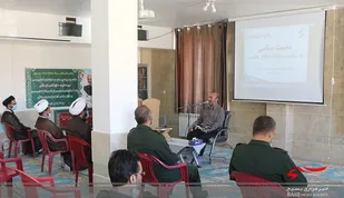 اولین بار امام خمینی(ره) از واژه دفاع مقدس استفاده کرد