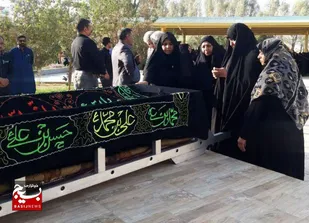 مادری که زمان تشیع فرزندان جدید پیدا کرد