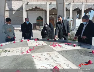 ادای احترام هنرمندان به شهدای گمنام خوزستان