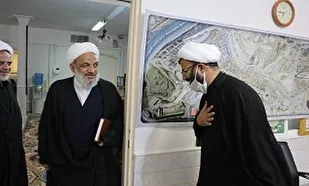 دیدار مدیر حفظ آثار قم با رئیس کمیسیون فرهنگی مجلس