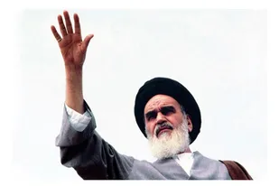 تبعیت از ولی فقیه رمز ماندگاری انقلاب است