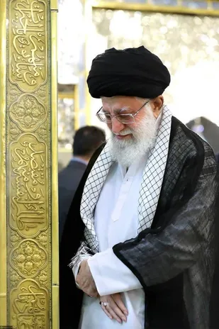 پدری که قامتش سایه&zwnj;بان یک ملت بود