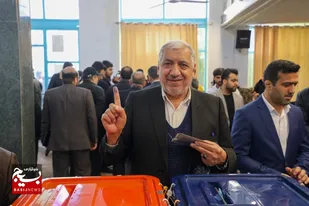 همه آمده اند به عشق ایرانی سربلند و مقتدر
