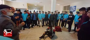 اکران ۲۰نمایش خیابانی "تپه های گل قرمزی"توسط بسیج هنرمندان در مسجدسلیمان