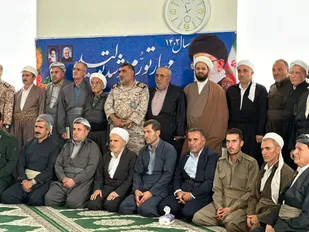 تجلیل مردم مناطق مرزی از خدمات فرمانده و رزمندگان تیپ ۴۸ فتح + (فیلم و تصاویر)