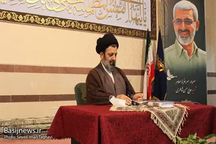 همه بايد تلاش کنيم تا ارتباط خود با خداوند را تقويت کنيم