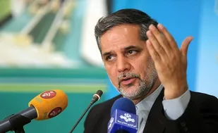 لزوم موضع&lrm;گیری قاطع "بسیج" در برابر عملکرد ضعیف و فساد مسوولین/ برخی&zwnj;ها "بسیج" را یک موجود منفعل می&zwnj;خواهند
