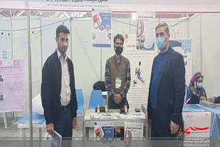 بازدید مسئول بسیج دانشجویی شبستر از غرفه&zwnj;های دانشجویان شبستری در نمایشگاه رینوتکس 2021