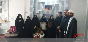 دیدار جمعی از مسؤولان امور نخبگان حوزه با خانواده شهید فخری&zwnj;زاده