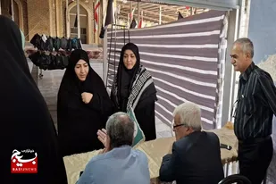 بازدید مدیرکل بازرسی مدیریت عملکرد و امور حقوقی استانداری همدان از غرفه مشاوره رایگان حقوقی