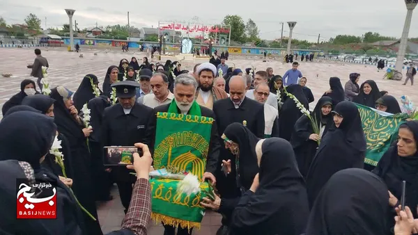 کاروان &laquo;زیرسایه خورشید &raquo;